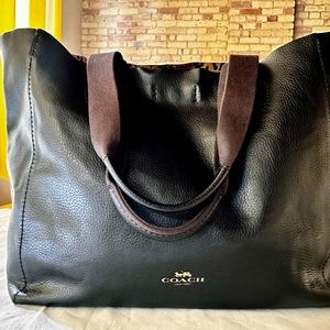 Coach Tote black polished leather large